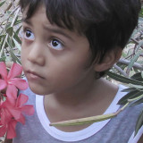 Joseph in de bloemetjes.