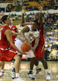 Jackets F Aminu passes out of a Maryland triple team along the baseline