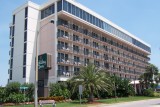 Holiday Inn-Lido Beach Resort