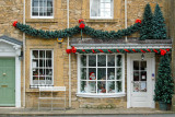 Christmas shop, Broadway (3806)