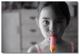 20080617 -- 133124 -- Canon 5D + 50 / 1.2L @ f/2.8, 1/125, ISO 800