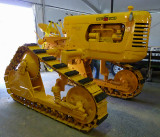 OLIVER TRACKED TRACTOR - ISO 400