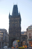 Powder gate