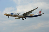 Air China Airbus A330-200 B-6076 Blue and gold