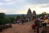 4386 Top of Phnom Bakheng.jpg