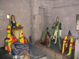 Azhagiya Manavalan and Azhagiya Manavala Maamunigal Moolavar.JPG
