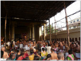 8th day morning - in gangai kondAn mandapam.jpg