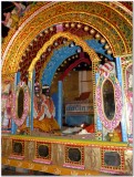 UbayanAcchiyArs in kannadi pallaku.jpg