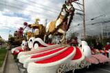 Rose Parade Float Viewing 06