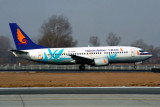 HAINAN AIRLINES BOEING 737 300 BJS RF 1933 35.jpg