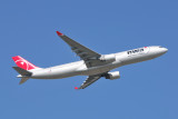Northwest Airbus A330-300 N803NW