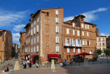 Immeuble sur la place