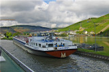 A PASSING BOAT AT LOCKS 999