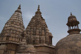 On top of Chaturbhuj Temple 03