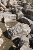 Uzuncaburc mrt 2008 3539.jpg
