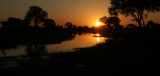 BOTSWANA - KHWAI CAMP - SUNSET OVER THE KHWAI RIVER (6).JPG