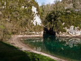 Lago de aguas color esmeralda