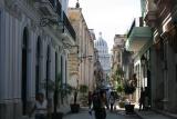 street in La Habana Vieja approaching El Capitolio