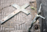 IMG_5296 loss of faith? Cementerio del la Recoleta, Jan 24
