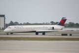 McDonnell Douglas MD-88 (N962DL)