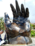 Mano - Plaza de Botero.jpg