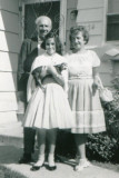 Uncle Moe Aunt May Karen and Chi Chi.jpg