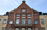 Institute with owls