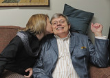 MOLLY GIVES HER FAVORITE PIANO MAN SOME FAMILY AFFECTION