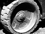 P4111067_tire_800.jpg