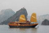 Bien Ngoc tourboat with Soi Sim island - the sails are decorative