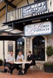 I got to meet Jeff, Leanne and friend at the Lord Lyndoch