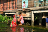 Women and child, Damnoen Saduak