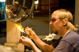 C4732 Artist working in the passage