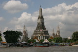 buddhist temple Wat Arun on the west bank of the Chao Phraya River