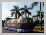 Kapal LNG naik ke darat