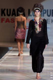 Melinda Looi (Main Designer Showcase KLFW 2006)
