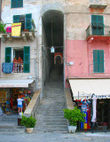 escalier vers l'autre rue