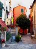 la petite place d'en haut