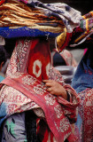 Woman with bread (Yemen)
