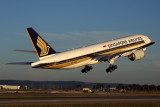 SINGAPORE AIRLINES BOEING 777 200 PER RF K5A0067.jpg