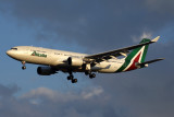 ALITALIA AIRBUS A330 200 FCO RF 5K5A8129.jpg