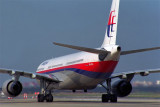 MALAYSIA AIRBUS A330 300 BKK RF 1610 35
