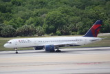 Boeing 757-200 (N683DA)