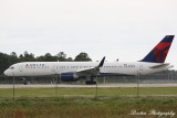 Boeing 757-200 (N685DA)