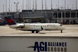 CRJ200_N8964E_FLG.jpg