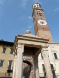 461 182 Verona 08 Piazza delle Erbe.jpg