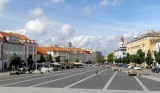 499 Vilnius 2016 Town Hall Square.jpg