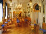 The Patisserie, Obecni Dum