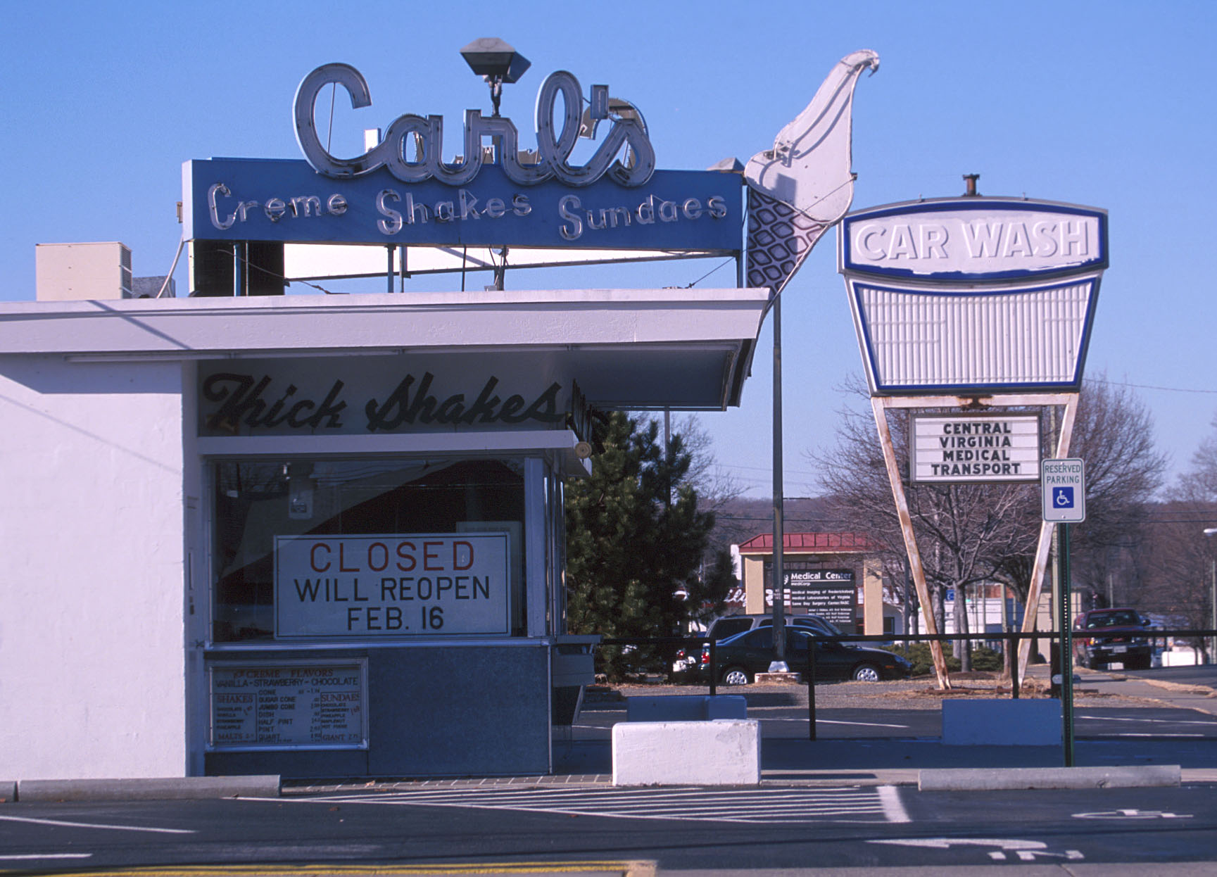 Carls Creme Shakes Sundaes