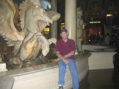 Statue in Caesar's Palace Mall